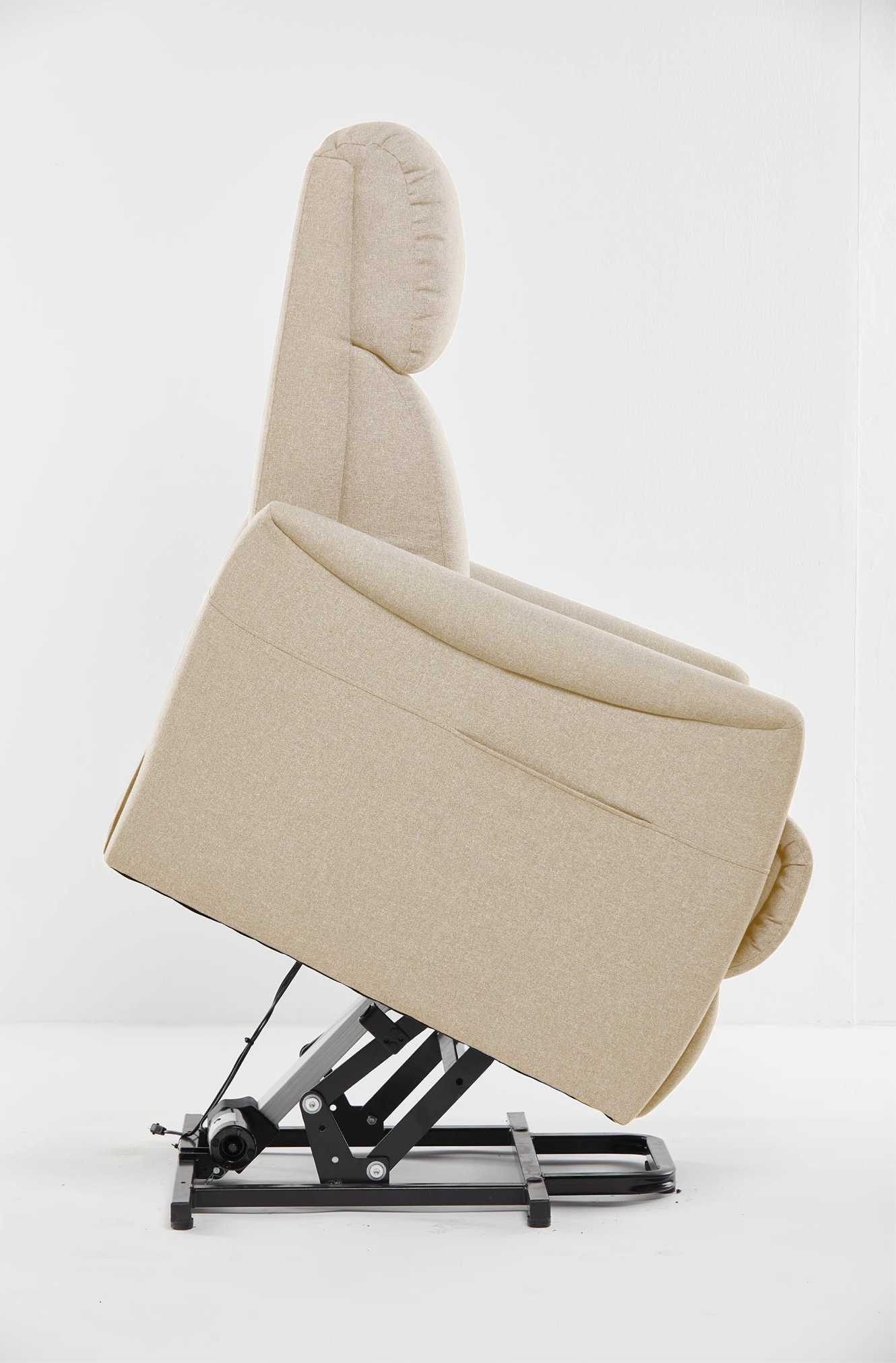 Relax en sta-op stoel F-601 lichtbeige (1-motorig) - Finlandic