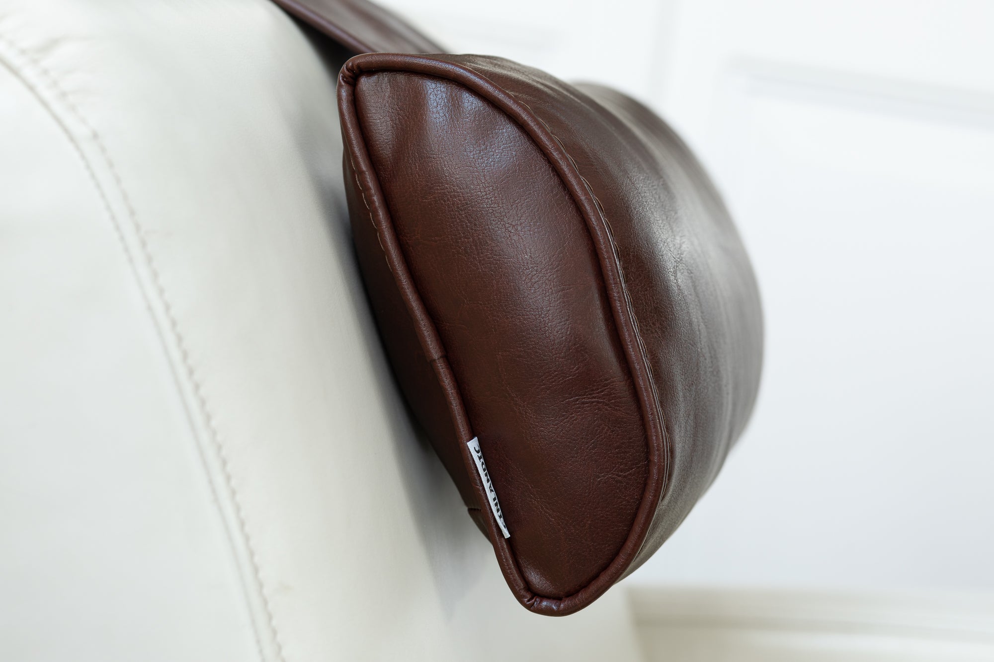 Hoofdkussen F05 Classic Saddle - Finlandic
