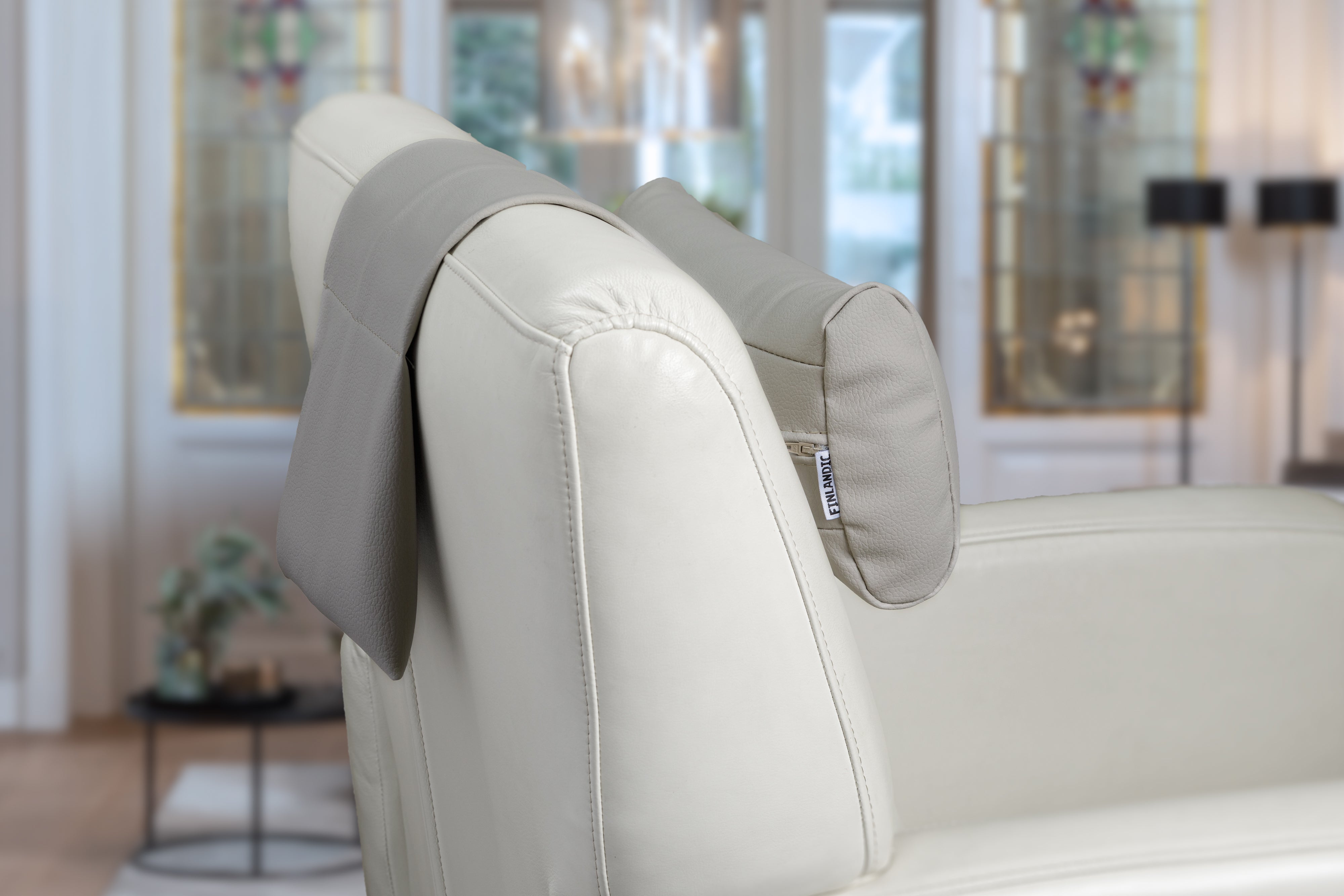 Hoofdkussen F02 reinigbaar kiezel beige PU leder - Finlandic